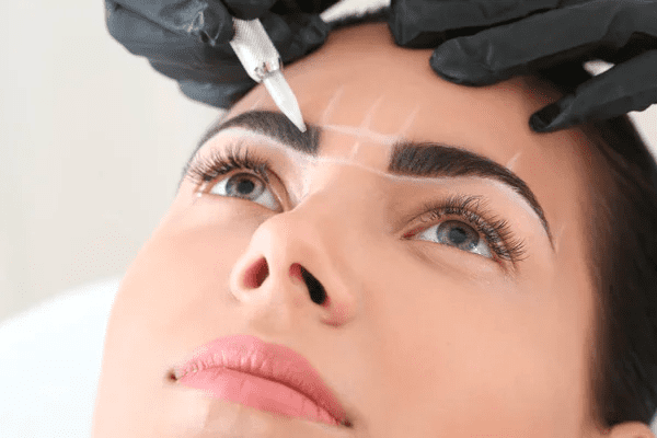 Les étapes de l’épilation des sourcils